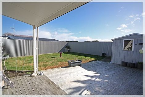 Photo of property in 24 Thomas Place, Foxton Beach, Foxton, 4815