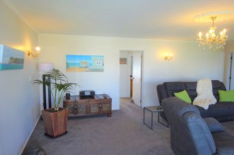 Photo of property in 71 Seabury Avenue, Foxton Beach, Foxton, 4815