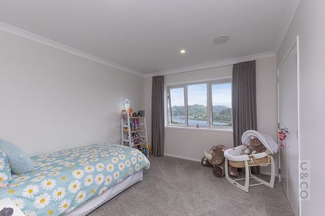 Photo of property in 80 Pohutukawa Parade, Riverhead, 0820
