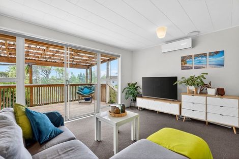 Photo of property in 69 Kia Ora Road, Beach Haven, Auckland, 0626
