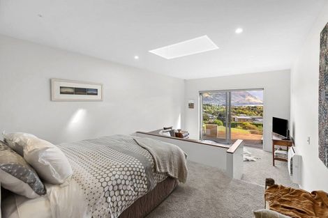 Photo of property in 13 Highfield Ridge, Wanaka, 9305