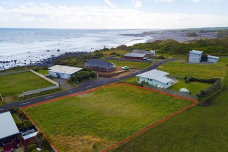 Photo of property in 295 Tai Road, Opunake, 4681