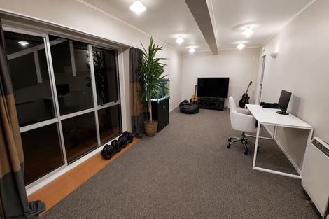 Photo of property in 178 Orangi Kaupapa Road, Northland, Wellington, 6012