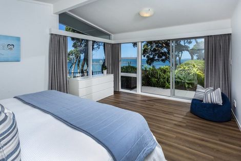 Photo of property in 62 Sharon Road, Waiake, Auckland, 0630