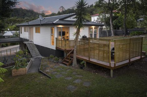 Photo of property in 7 Stallard Place, Glen Eden, Auckland, 0602