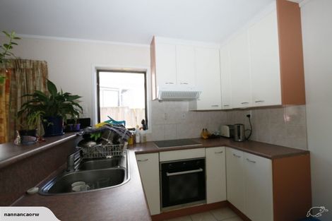 Photo of property in 24 Dianne Louise Drive, Half Moon Bay, Auckland, 2012