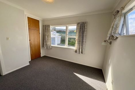 Photo of property in 17 Bedford Grove, Kelson, Lower Hutt, 5010