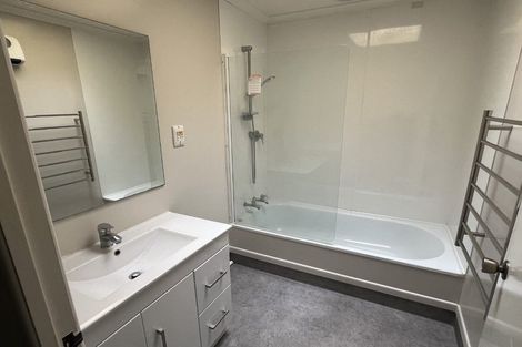 Photo of property in 5a/2 Tahurangi Place, Spotswood, New Plymouth, 4310