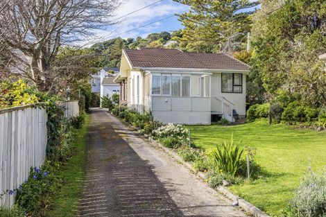 Photo of property in 15a Streatlam Crescent, Strathmore Park, Wellington, 6022