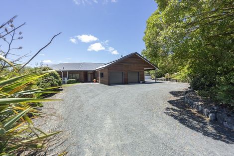 Photo of property in 193 Shegadeen Road, Wharehine, Wellsford, 0973