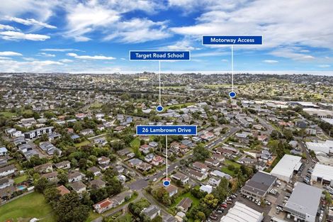 Photo of property in 26 Lambrown Drive, Totara Vale, Auckland, 0629