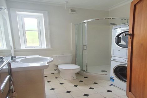 Photo of property in 34f4 Hawkestone Street, Thorndon, Wellington, 6011