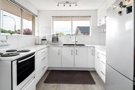 Photo of property in 57 Sarabande Avenue, Redwood, Christchurch, 8051