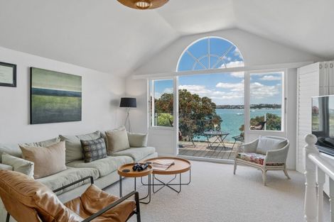 Photo of property in 11 King Edward Parade, Devonport, Auckland, 0624