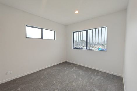 Photo of property in 1 Pukeko Road, Hobsonville, 0616