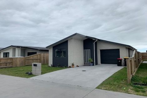 Photo of property in 11 Navy Lane, Papamoa, 3118
