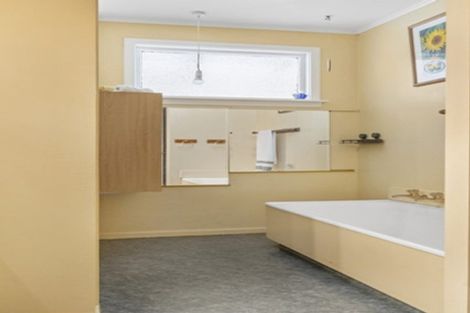 Photo of property in 52 Dorset Street, Picton, 7220