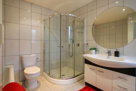 Photo of property in 69a/3 Chivalry Road, Glenfield, Auckland, 0629