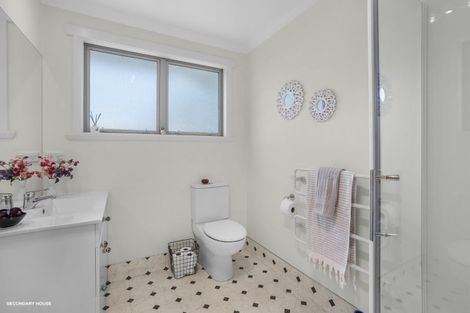 Photo of property in 81 Reading Street, Greytown, 5712