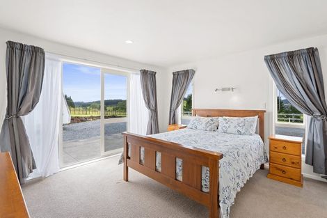 Photo of property in 121 Haruru Falls Road, Haruru, 0204