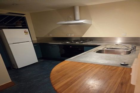 Photo of property in 5 Waiteata Road, Kelburn, Wellington, 6012