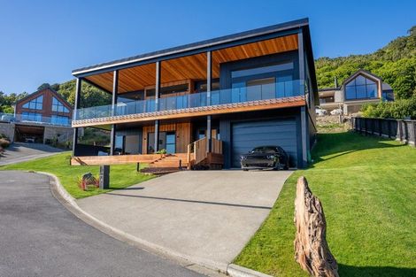 Photo of property in 8 Whio Place, Waikanae, 5036