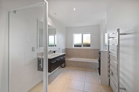 Photo of property in 13 Kingsley Place, Rolleston, 7614