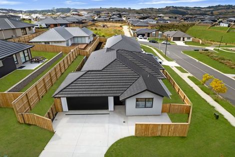 Photo of property in 2 Dolcetto Place, Pokeno, 2402