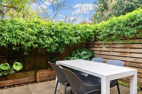 Photo of property in 28 Koro Lane, Mangere Bridge, Auckland, 2022