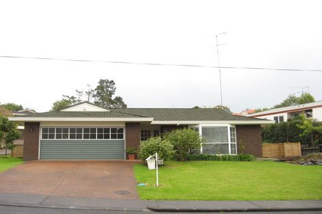 Photo of property in 40 Glenfern Road, Mellons Bay, Auckland, 2014