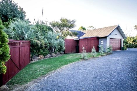 Photo of property in 106 Waimate North Road, Kerikeri, 0293