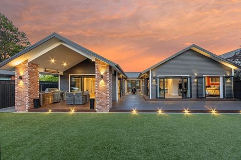 Photo of property in 45 Bryndwr Road, Fendalton, Christchurch, 8052