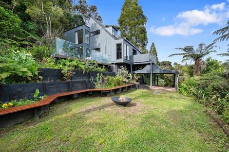 Photo of property in 35 Pluto Place, Beach Haven, Auckland, 0626