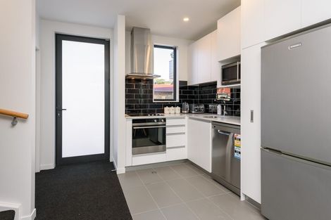 Photo of property in 74u6 Derwent Street, Island Bay, Wellington, 6023