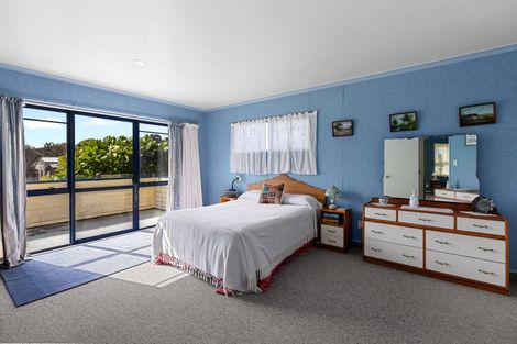 Photo of property in 83 Simpson Road, Papamoa Beach, Papamoa, 3118
