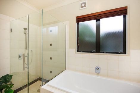 Photo of property in 37 Abby Road, Fitzherbert, Palmerston North, 4410