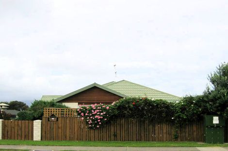 Photo of property in 320 Manly Street, Paraparaumu Beach, Paraparaumu, 5032