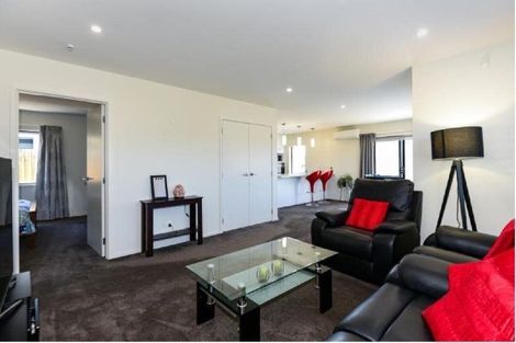 Photo of property in 12 Meyer Crescent, Halswell, Christchurch, 8025