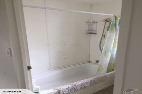 Photo of property in 2/54 Gloria Avenue, Te Atatu Peninsula, Auckland, 0610