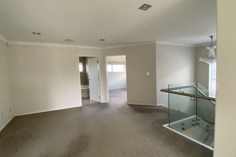 Photo of property in 16 Kira Road, Flat Bush, Auckland, 2016