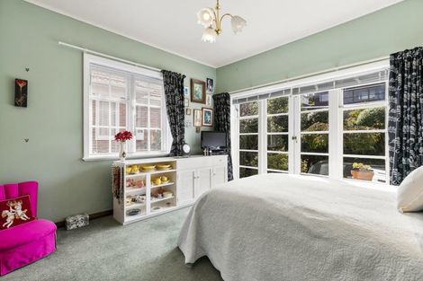 Photo of property in 122 Cashmere Avenue, Khandallah, Wellington, 6035