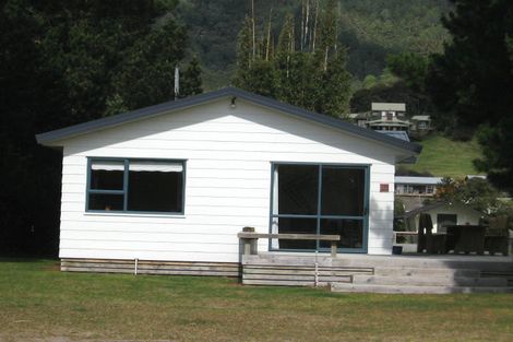 Photo of property in 24 Pauanui Beach Road, Pauanui, Hikuai, 3579