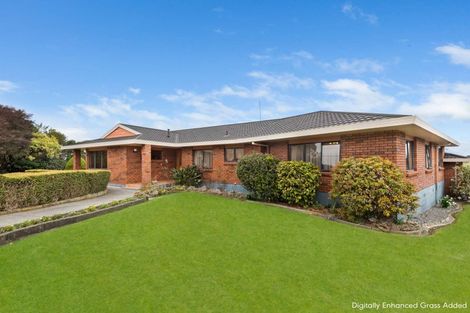 Photo of property in 5 Wanganui Road, Marton, 4710