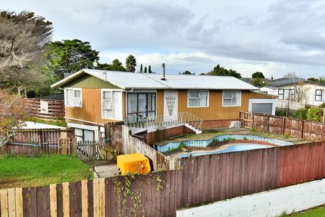 Photo of property in 37 Gainsborough Street, Manurewa, Auckland, 2102