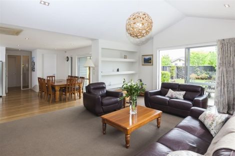 Photo of property in 17 Crown Close, Prebbleton, 7604