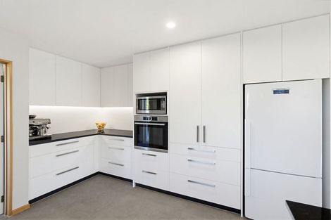 Photo of property in 96a Warren Crescent, Hillmorton, Christchurch, 8025