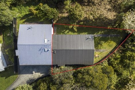 Photo of property in 5 Julia Place, Tawa, Wellington, 5028