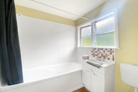 Photo of property in 3 Montgomery Avenue, Karori, Wellington, 6012