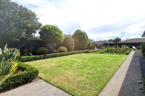 Photo of property in 47 Crawford Avenue, Mangere Bridge, Auckland, 2022