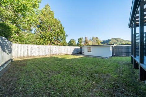 Photo of property in 670 Main Road North, Te Marua, Upper Hutt, 5018